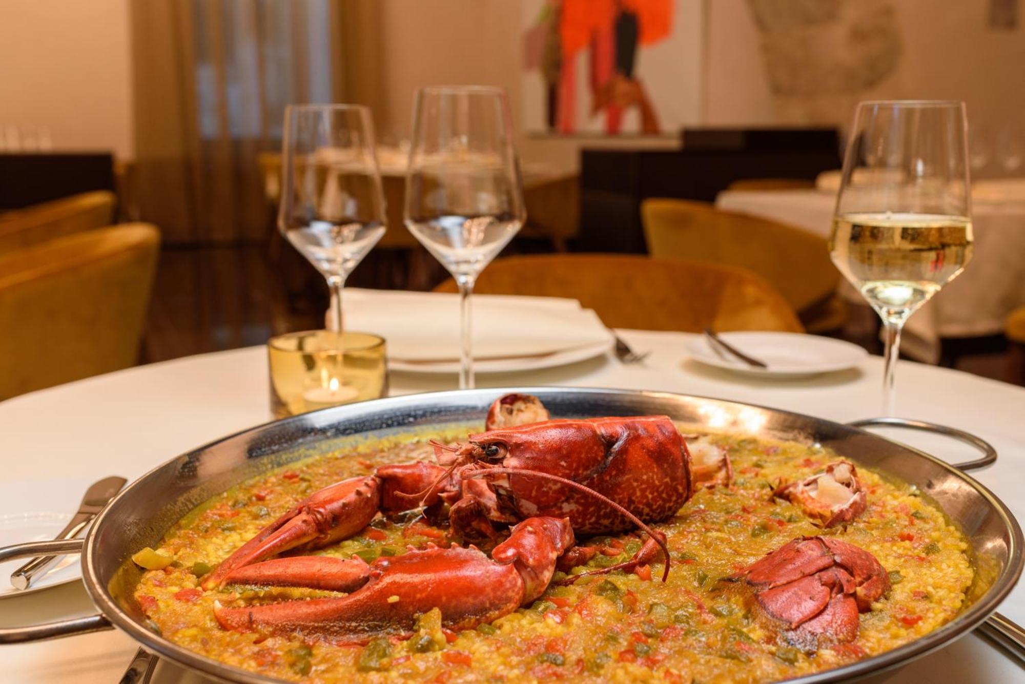 Áurea Museum by Eurostars Hotel Company Lisboa Exterior foto Paella with lobster